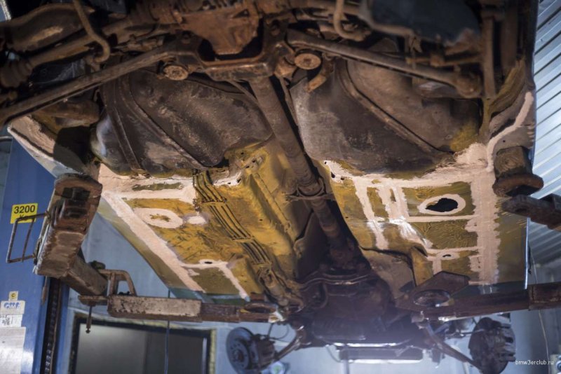 Днище BMW e34