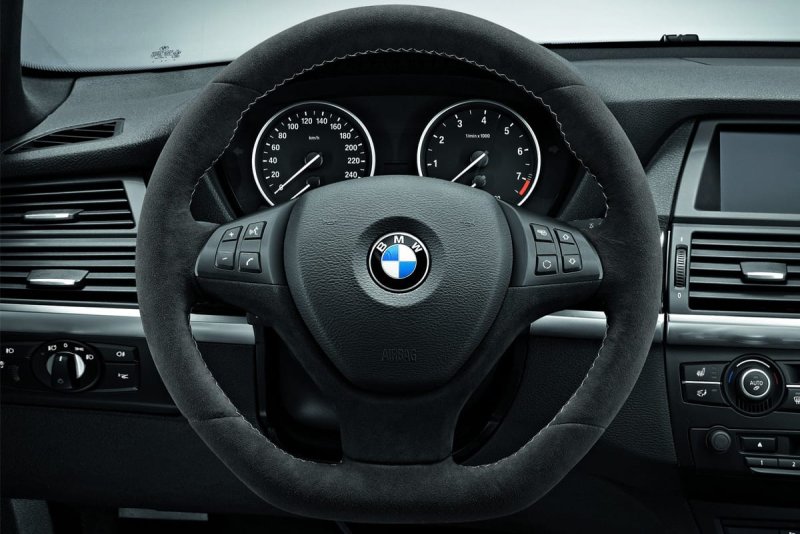 BMW x5 e70 руль