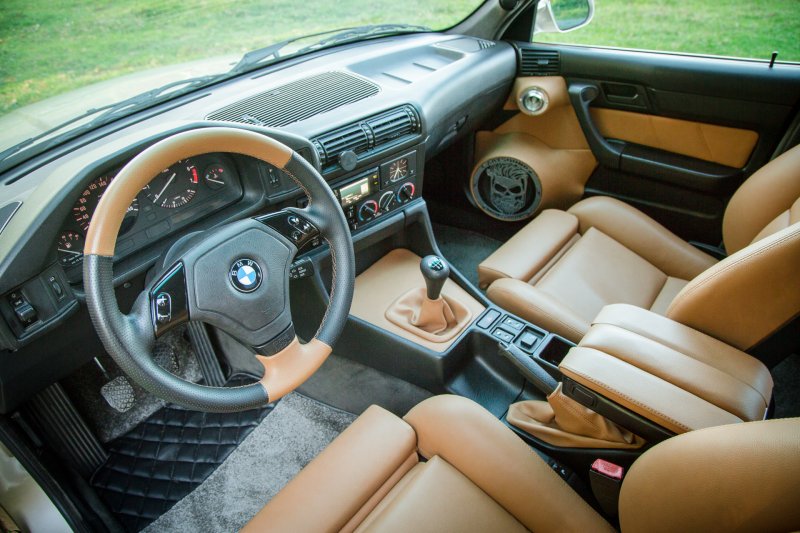 BMW e34 525i салон