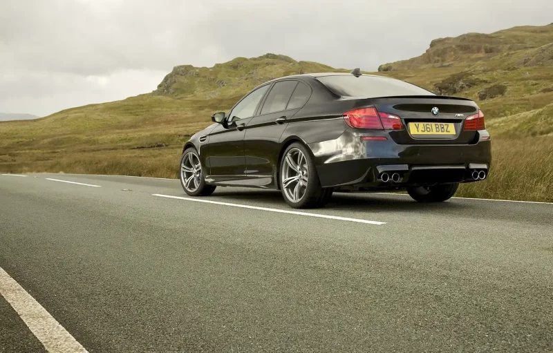 BMW m5 f10 2011