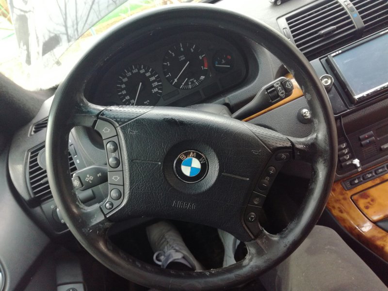 Руль БМВ х5 2004