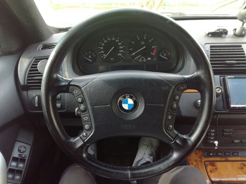 Руль BMW e53
