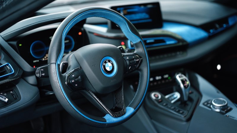 Руль БМВ ай 8