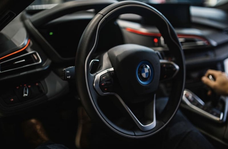 Руль от BMW i8