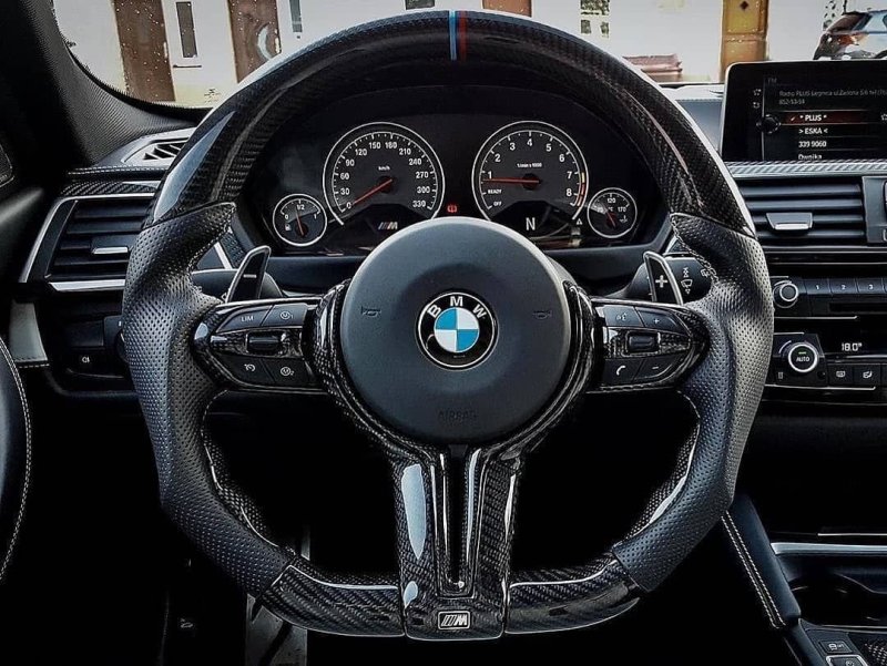 BMW m8 салон
