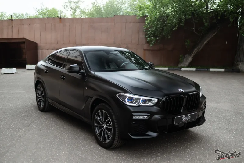 BMW x6 черная матовая