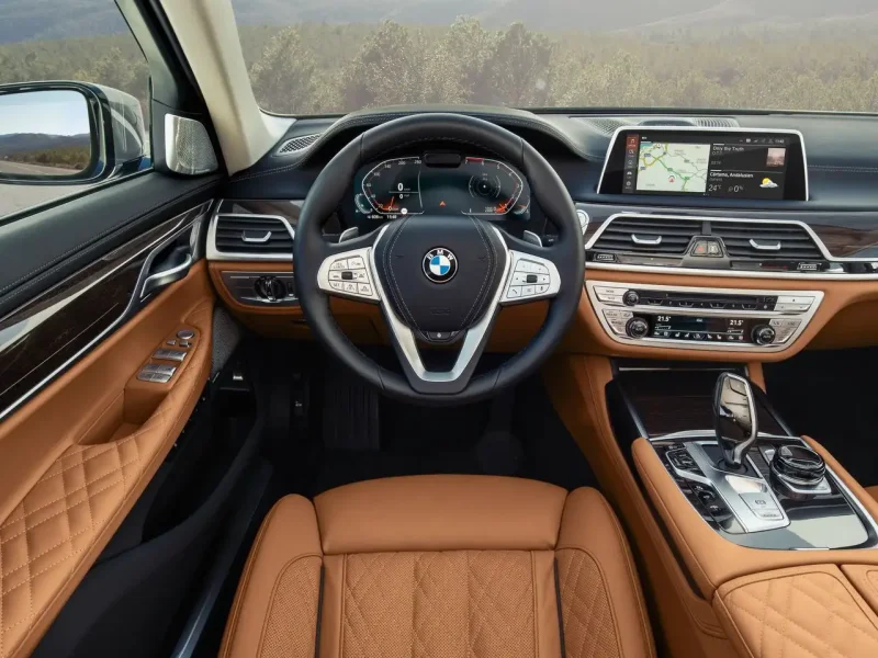 БМВ 750 li 2022