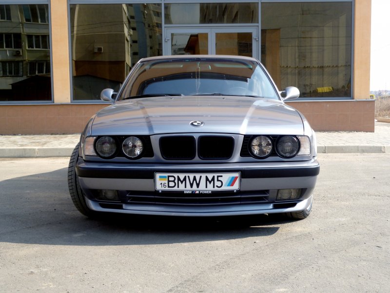 БМВ 5 е34