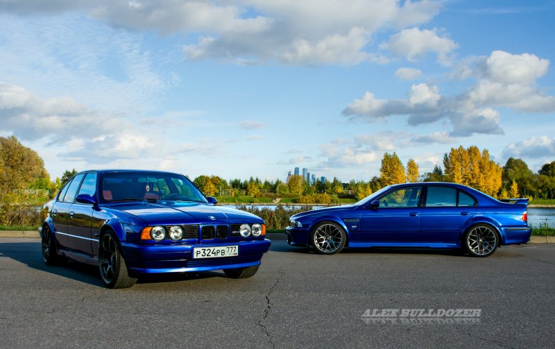 BMW e34 красная