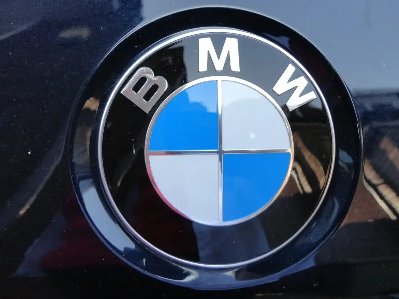 Марка машины BMW