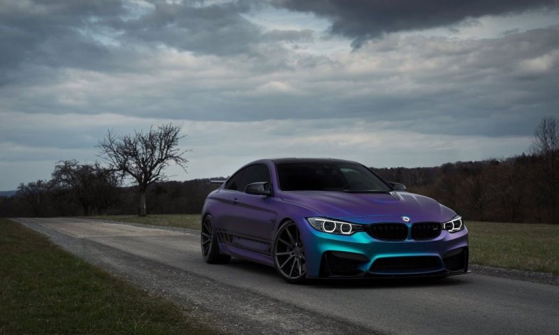 BMW f82 m4 фиолетовая матовая