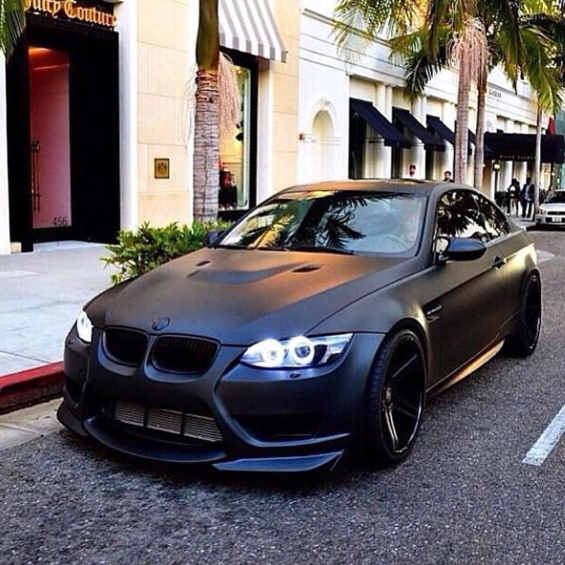 BMW m5 черно красная