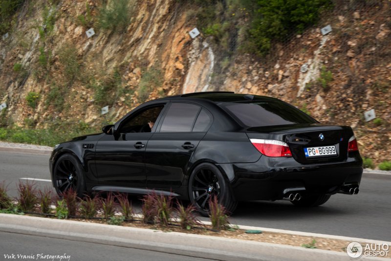 BMW m5 e60 Black