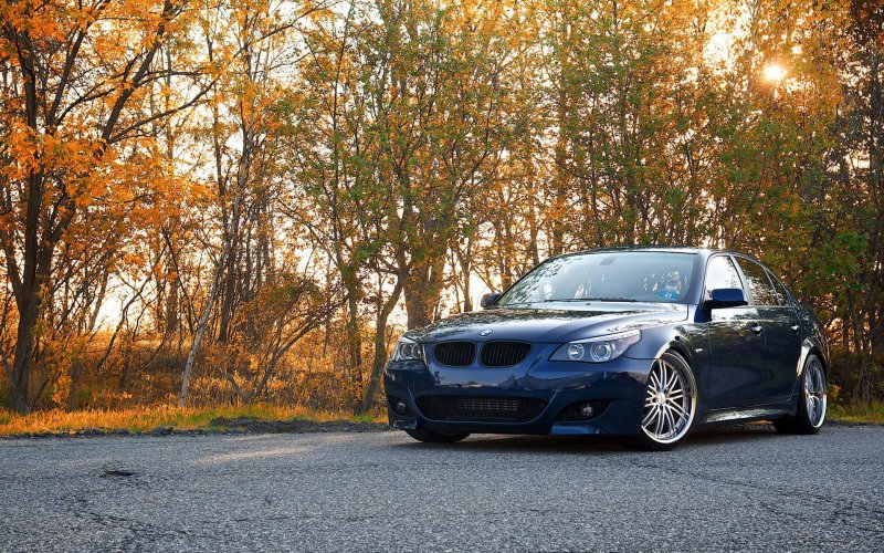 BMW e60 черная тонированная