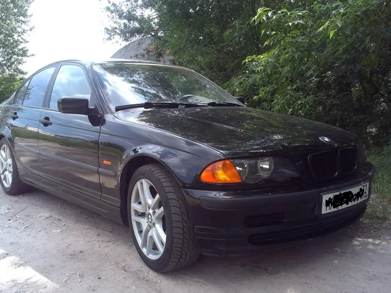 BMW 3 Series 2004