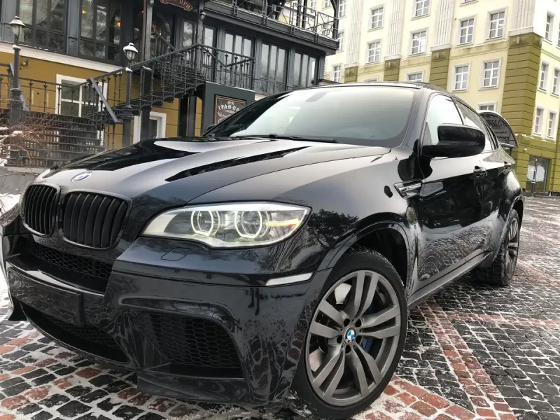БМВ x6 e71 черный