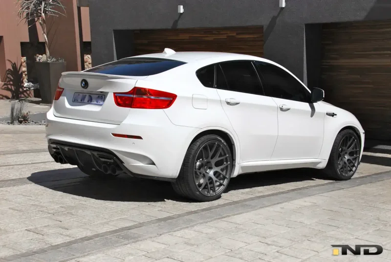 BMW x6 e71 белый