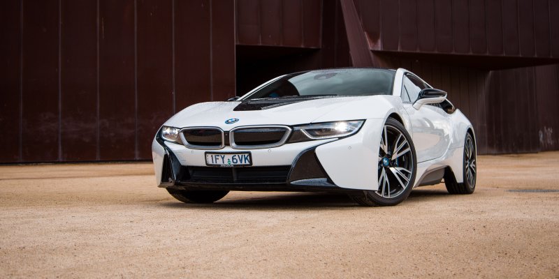 BMW i8 narxi