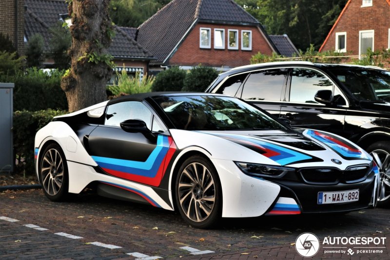 BMW i8 2010
