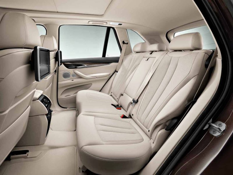 BMW x7 салон сзади