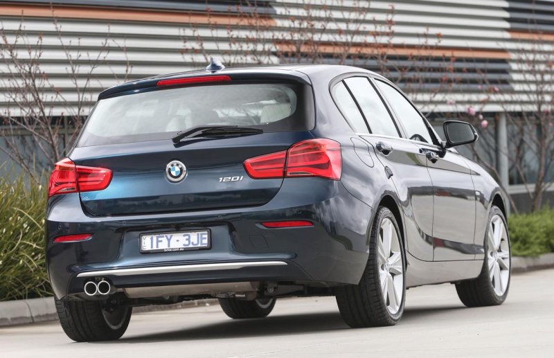 BMW 120 e87