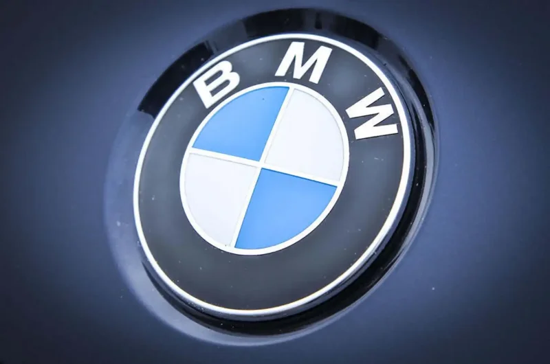 BMW знак