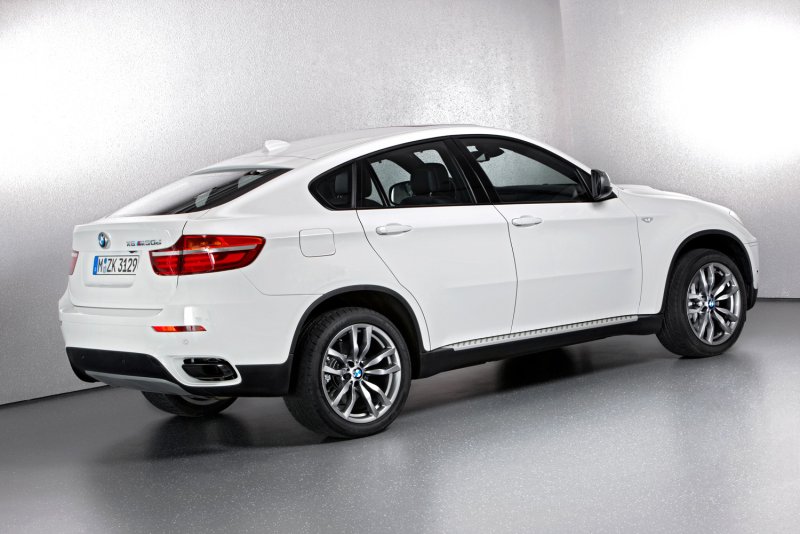 БМВ x6 m50d