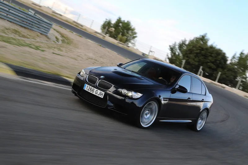 BMW 2 e90