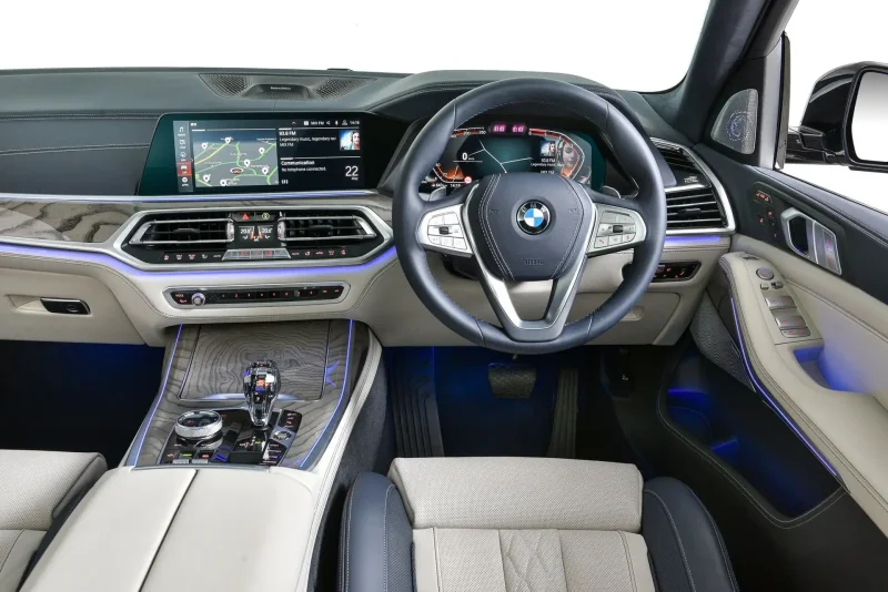 BMW x7 m50i салон