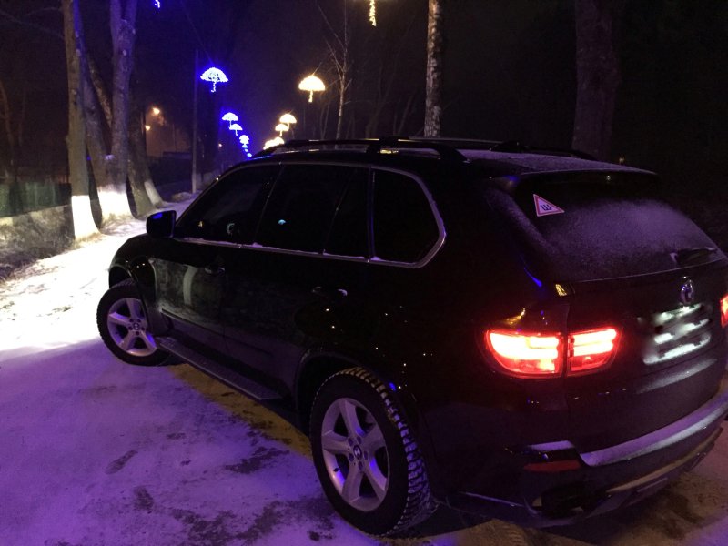 БМВ х5 черный зимой