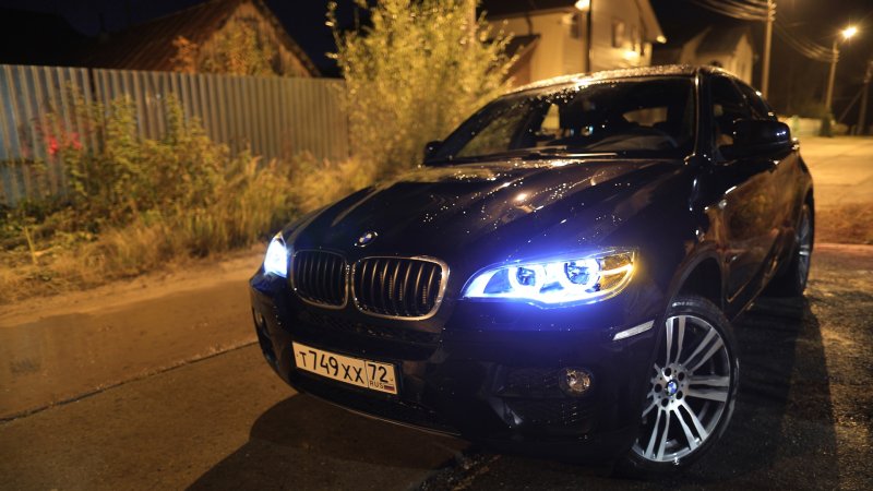 BMW x6 2008 ночью