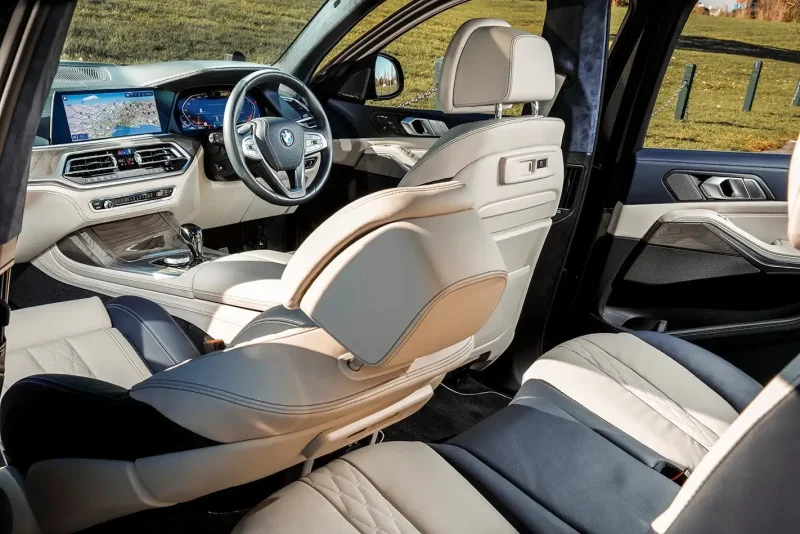 BMW x7 белый салон