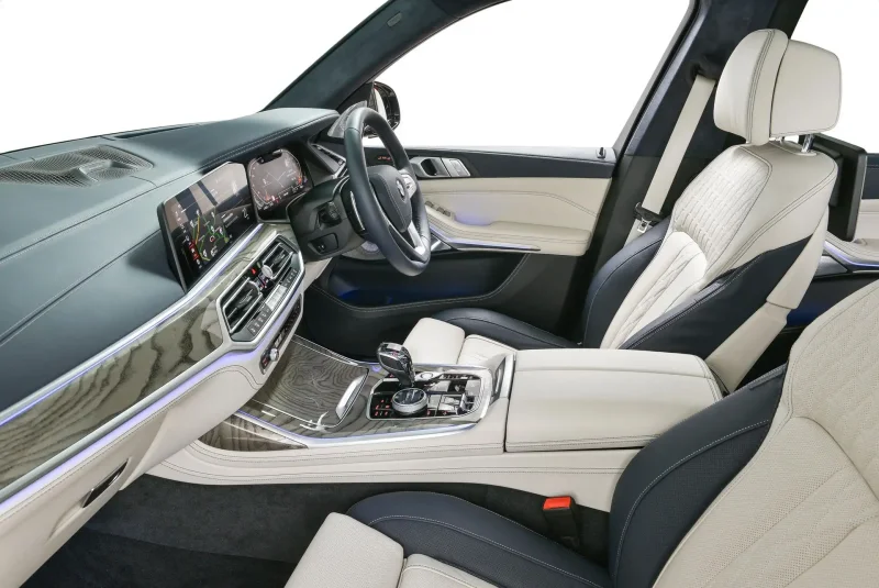 BMW x7 2022 салон