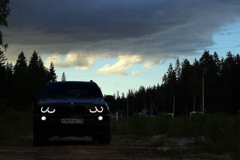BMW x5 e53 в темноте