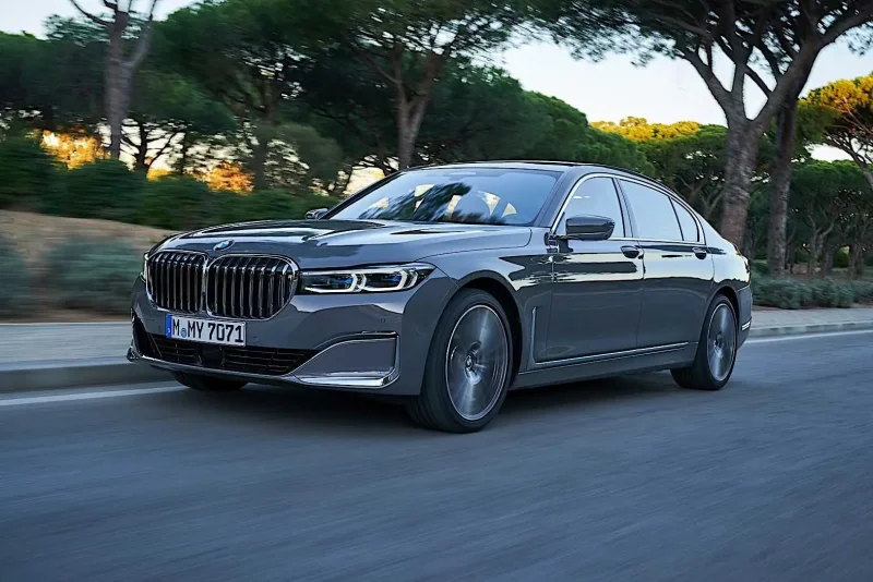 BMW 750i 2021