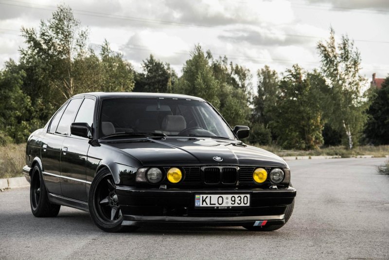 BMW e34 525i