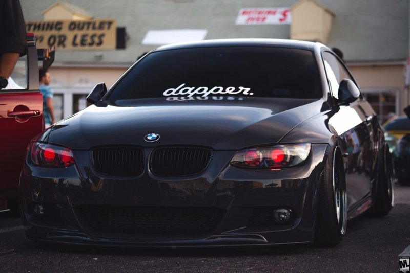 Опера машины BMW