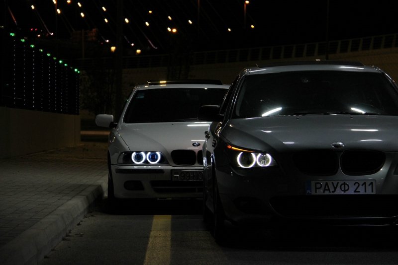 BMW 750li черная