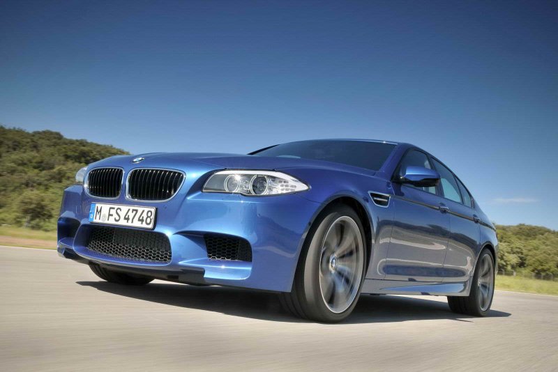 BMW m5 f10 2011