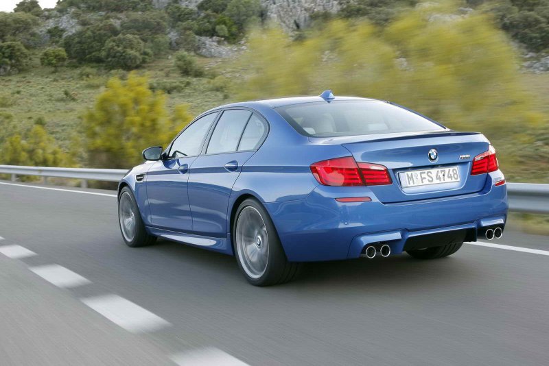 BMW m5 2010