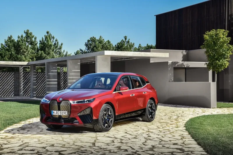 IX BMW 2021 электро