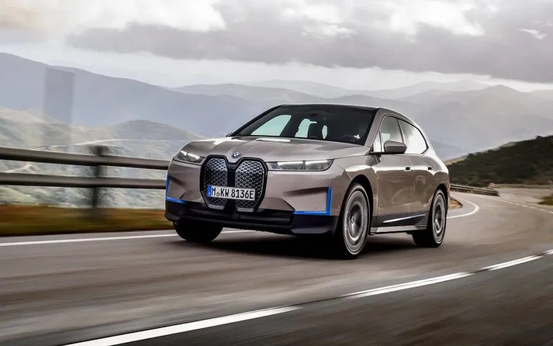 IX BMW 2021 электро