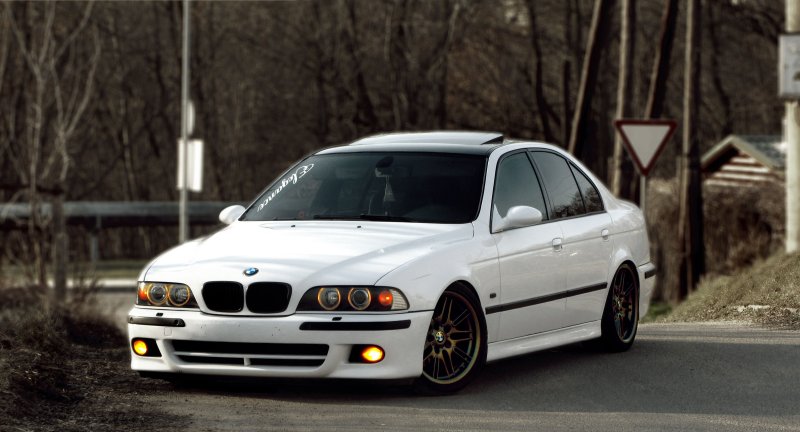 BMW m5 e39 White