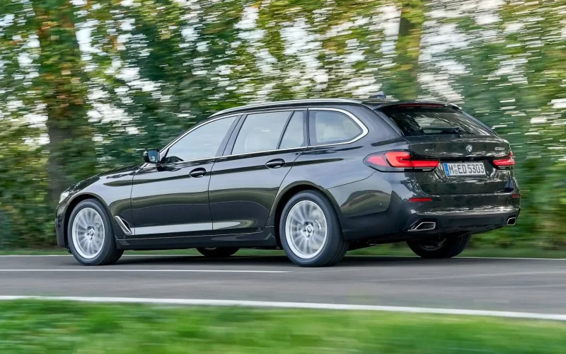 BMW 5 туринг