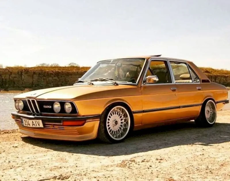 БМВ акула e28 BMW