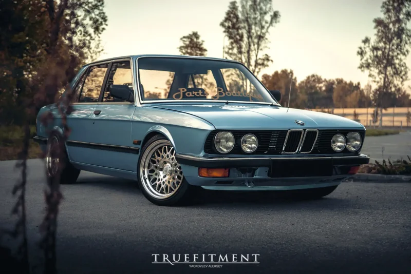 BMW 5 Series (e28)