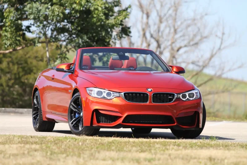 BMW m3 красный Торонто