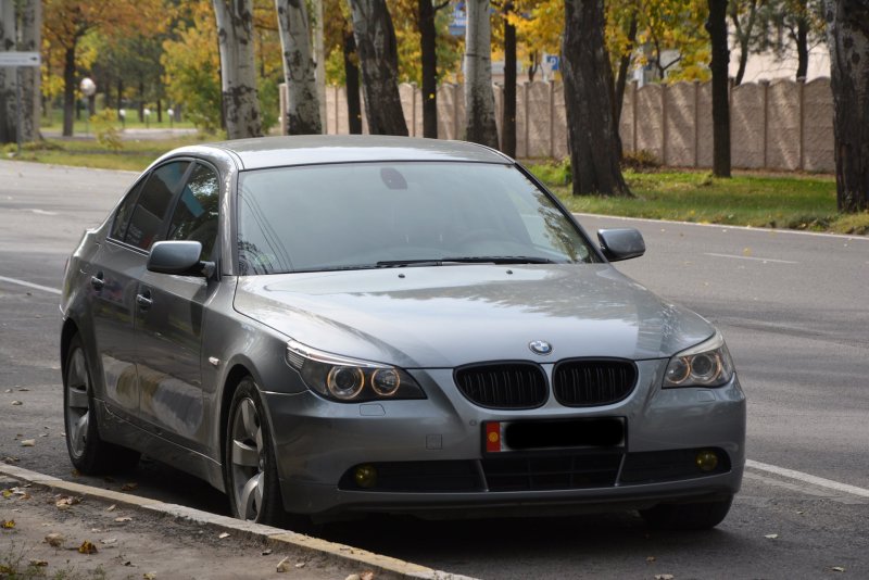 BMW e60 520