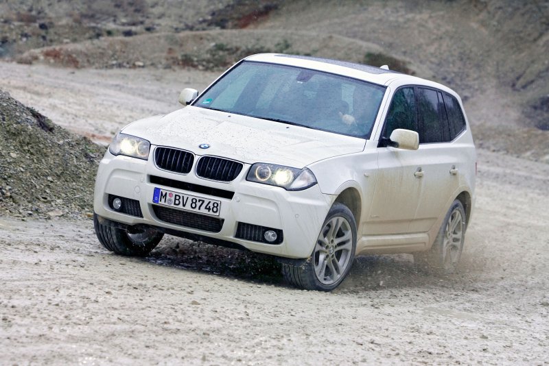 BMW x3 e83 белый