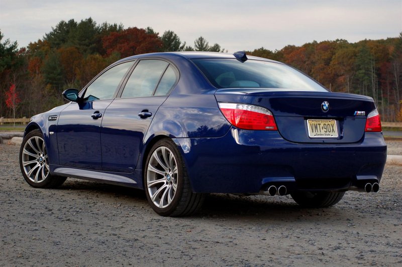 BMW м5 e60